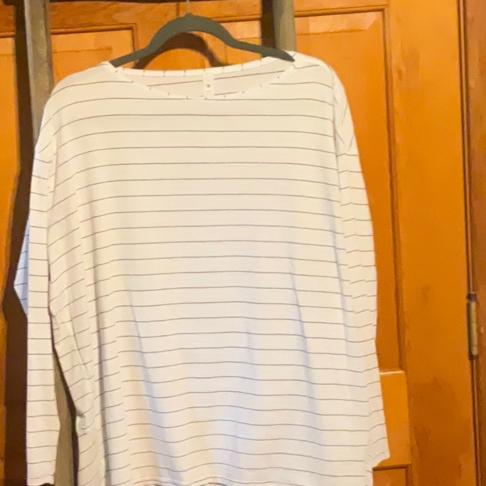 Lululemon top